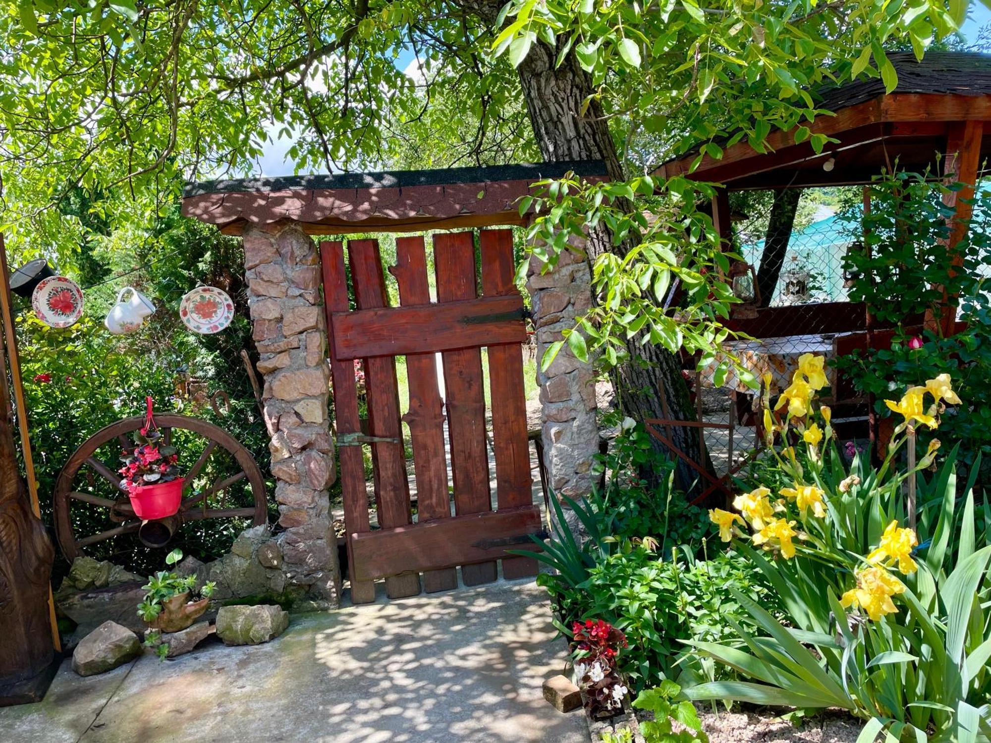 Balla House Bed & Breakfast Tarcaia Exterior photo